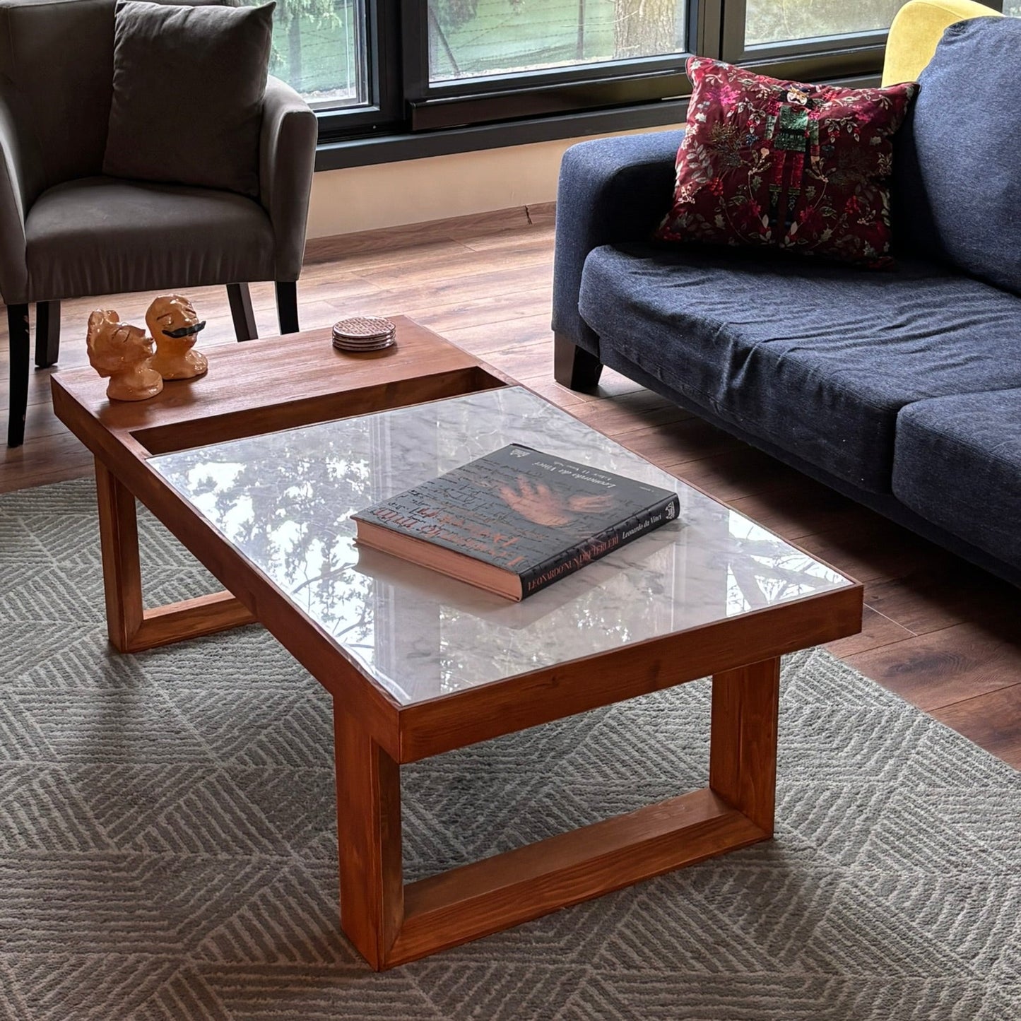 Şazimet Masif Ahşap Tik Orta Sehpa - Carrara White Mermerli