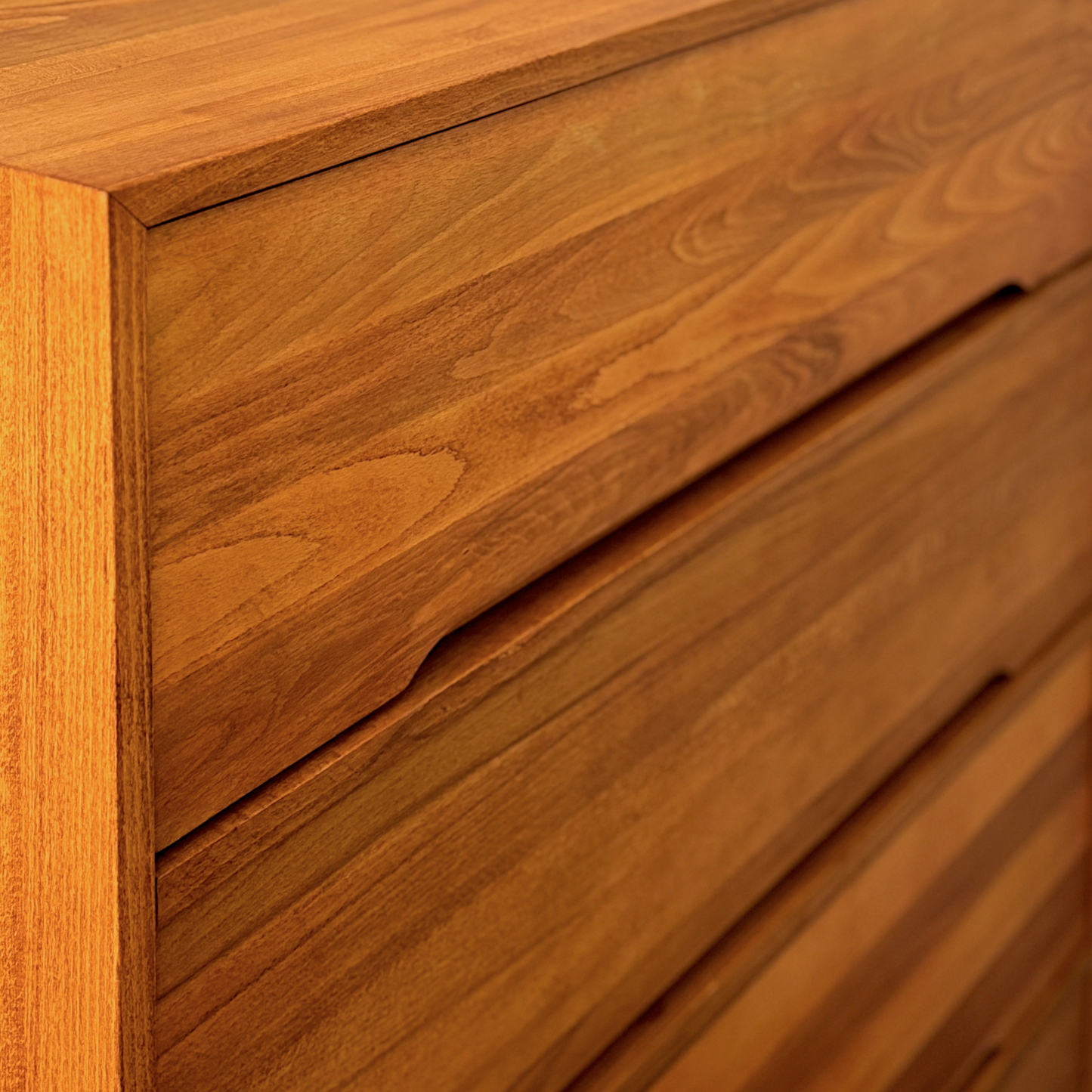 Mahal Solid Wood Cinnamon Brown Chest of Drawers