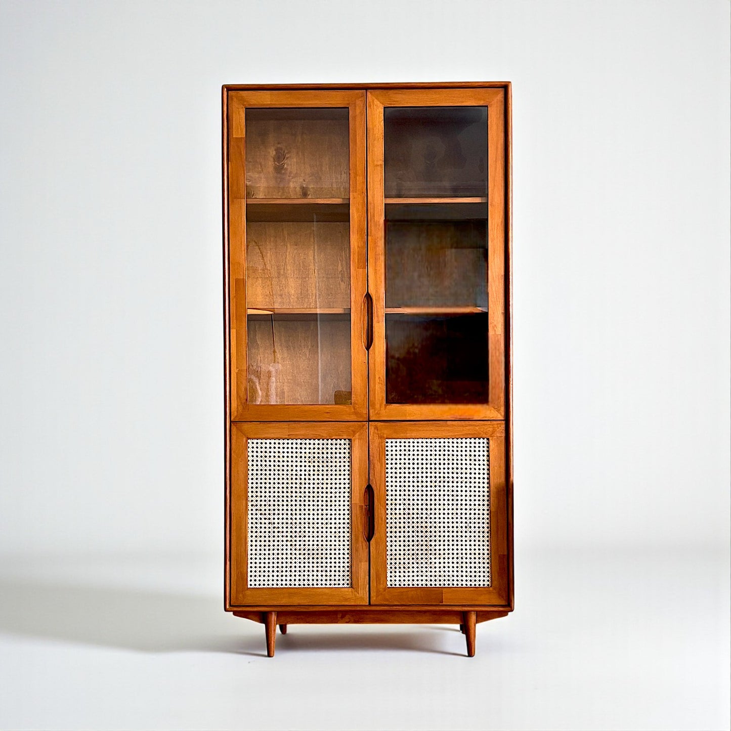 Mualla Masif Ahşap Bambu Örgülü Tik İçki Dolabı