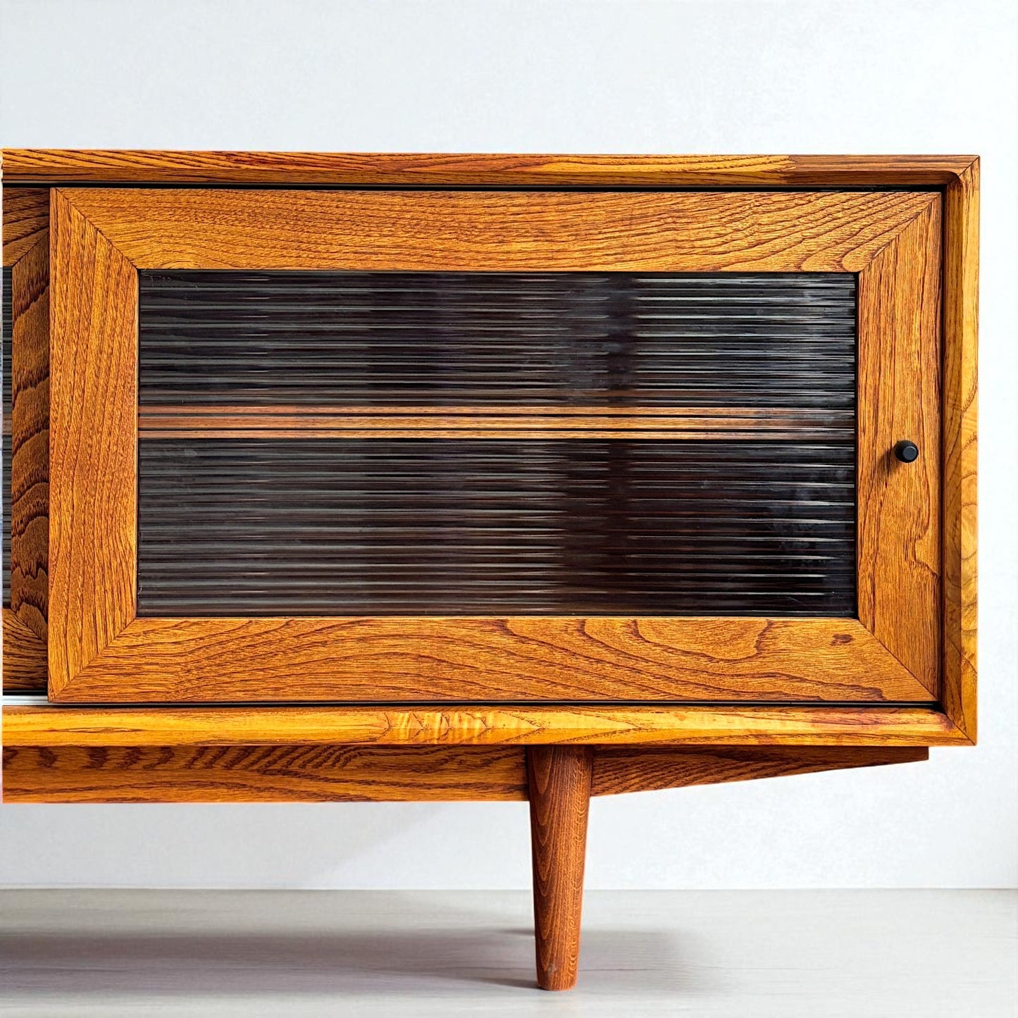 Muaşaka Masif Ahşap Cinnamon Brown TV Ünitesi