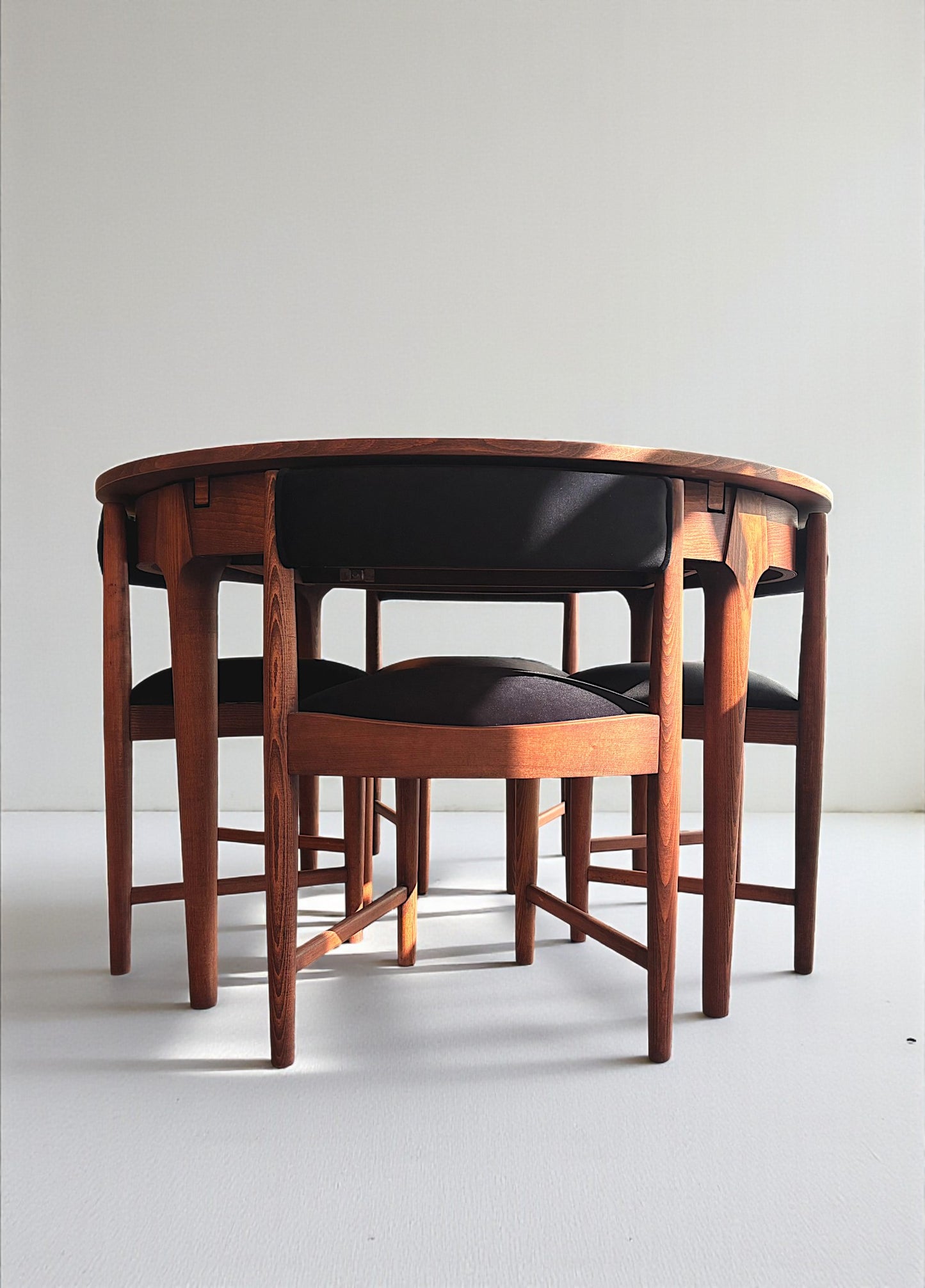 Midra Solid Wood Arabica Dining Table