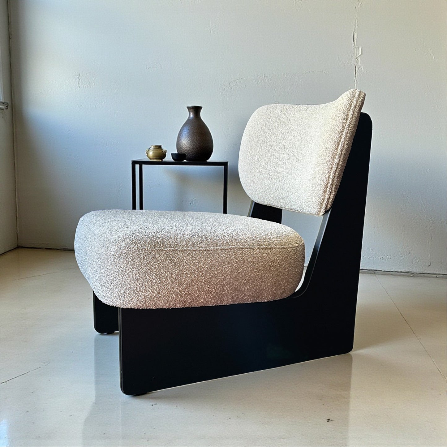 Mild Solid Wood Black Armchair