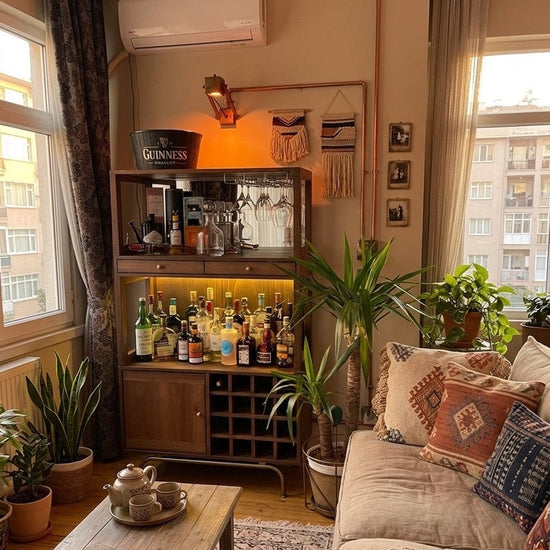 Saki Masif Ahşap Cocoa İçki Dolabı 160