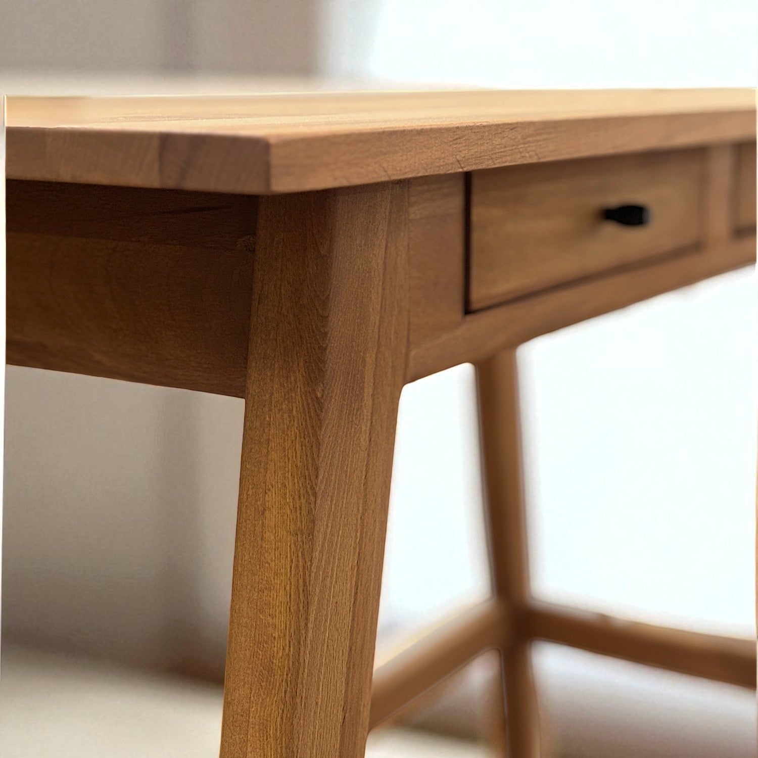 Gülendam V2 Masif Ahşap Bourbon Çalışma Masası