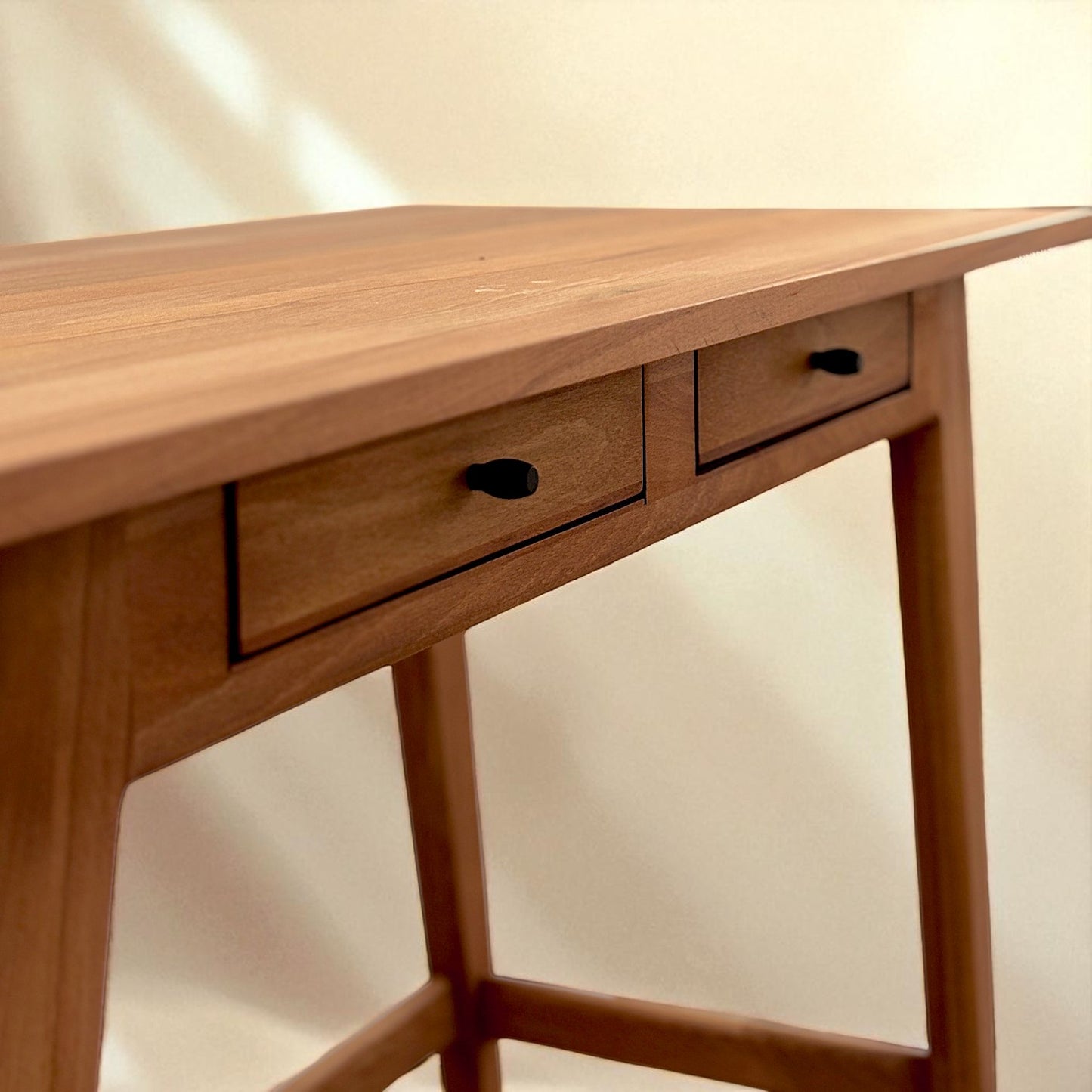 Gülendam V2 Masif Ahşap Bourbon Çalışma Masası