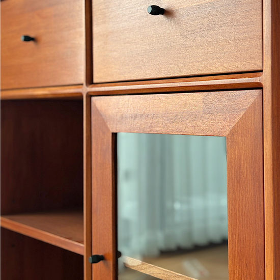 Gündedün Masif Ahşap Tik Kahve Dolabı