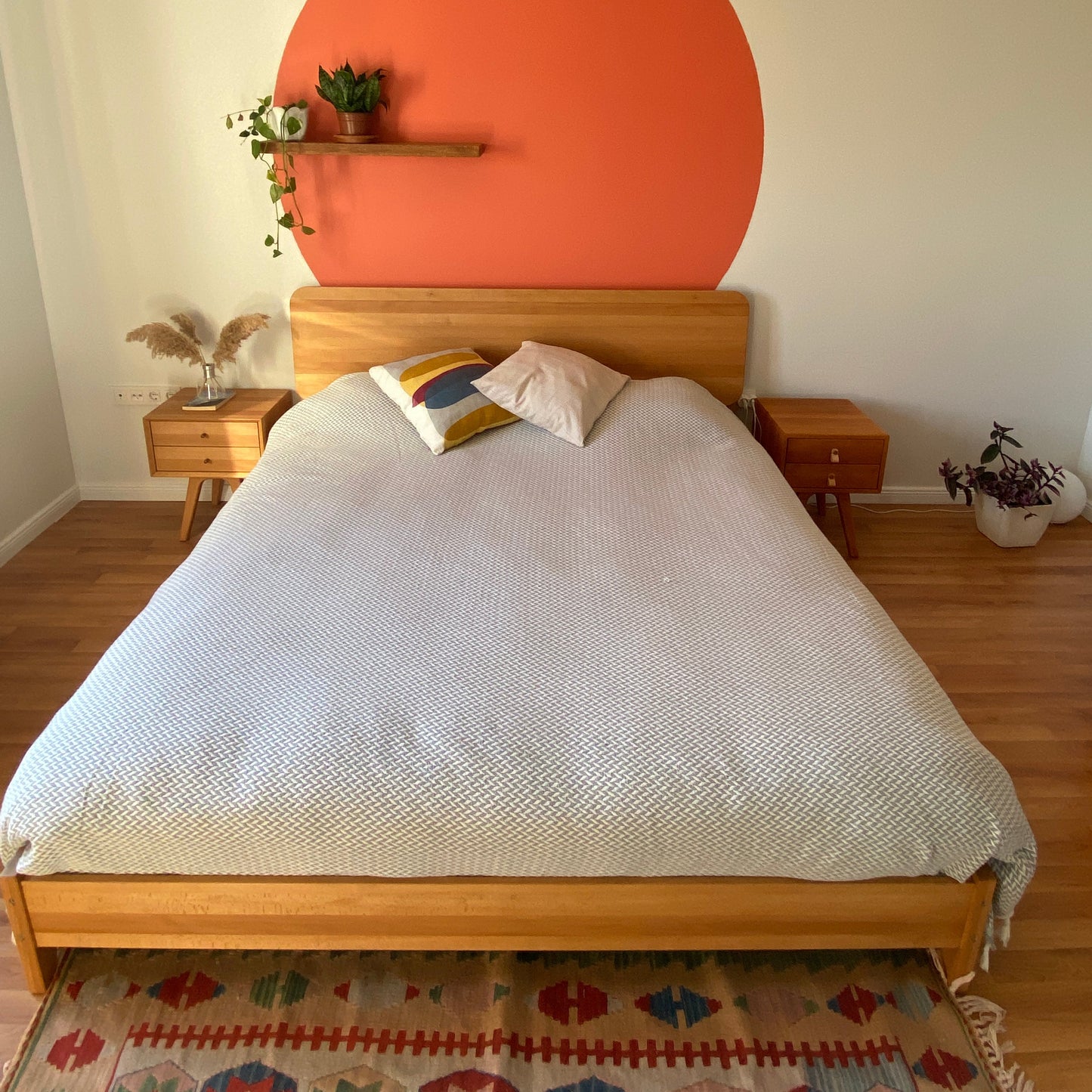 Yeküm Masif Ahşap Bourbon Karyola