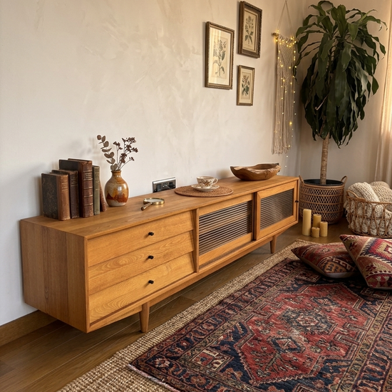 Muaşaka Solid Wood Cinnamon Brown TV Unit