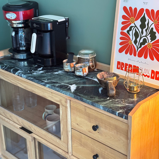 Gayfa Masif Ahşap Bourbon Kahve Dolabı