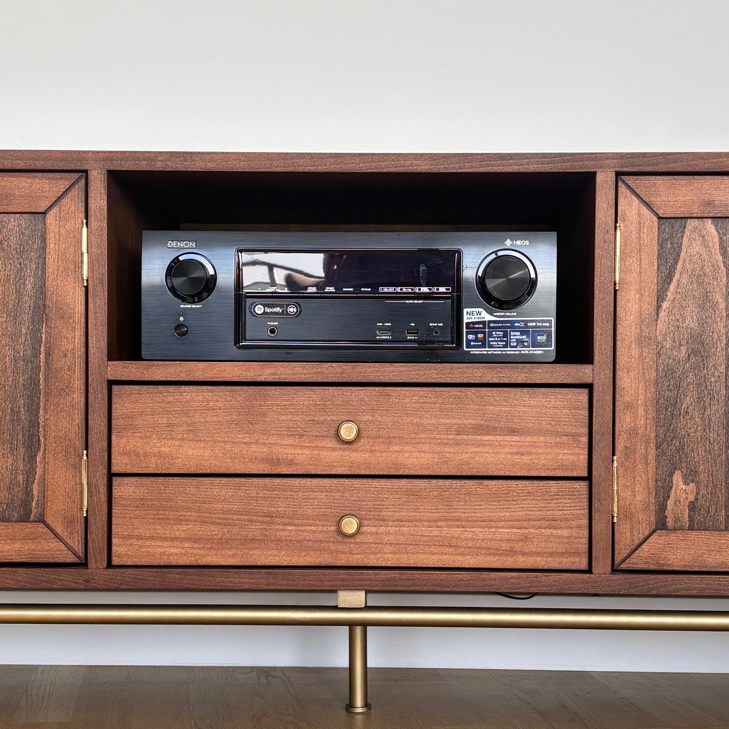 Münhasır Masif Ahşap Cocoa TV Ünitesi