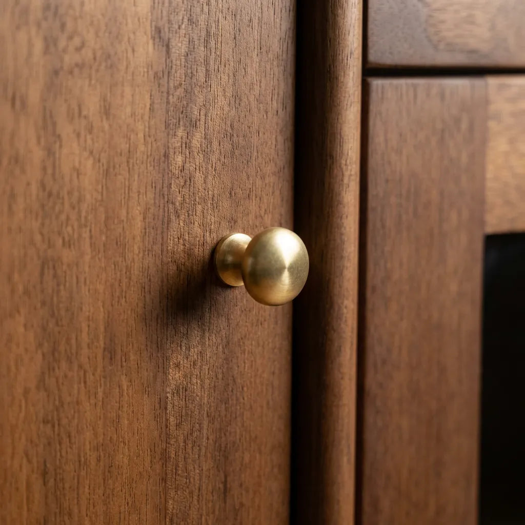 Derun Solid Wood Cocoa Cabinet