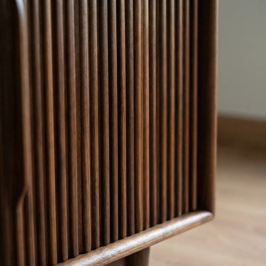 Derun Solid Wood Cocoa Cabinet