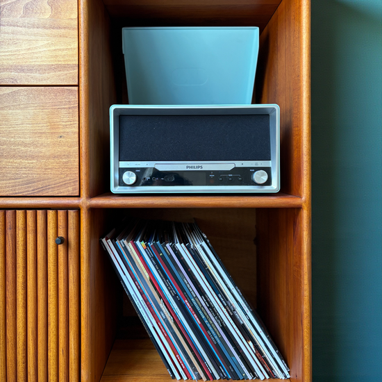 Mazhar Masif Ahşap Cinnamon Brown Plak Dolabı