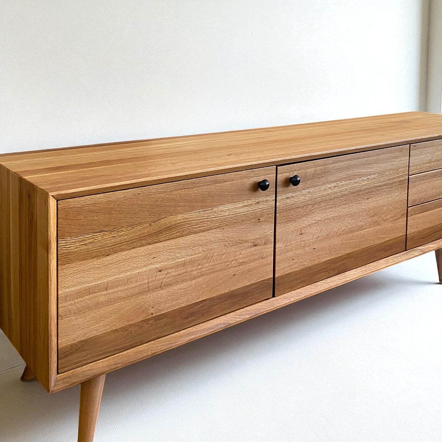 Müjgan Masif Ahşap Pure Tv Ünitesi