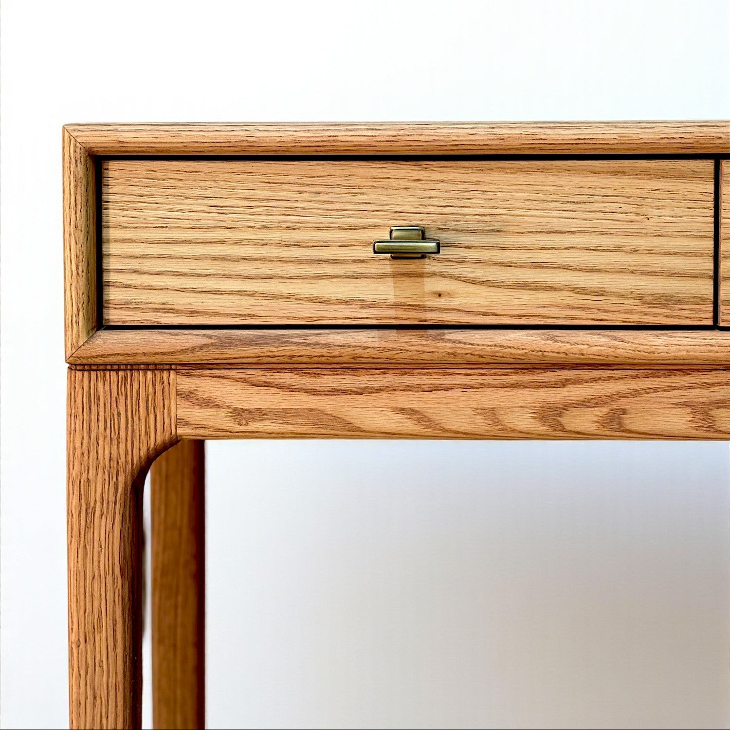 Mülhem Masif Ahşap Bourbon Dresuar