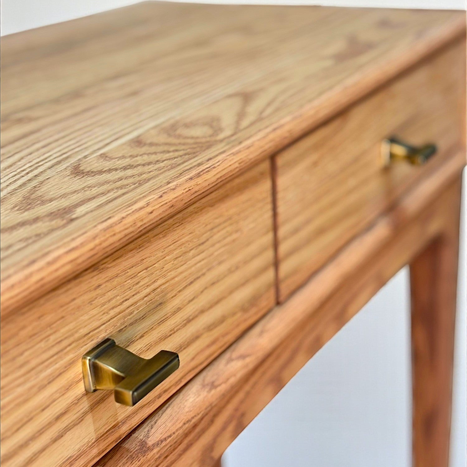 Mülhem Masif Ahşap Bourbon Dresuar