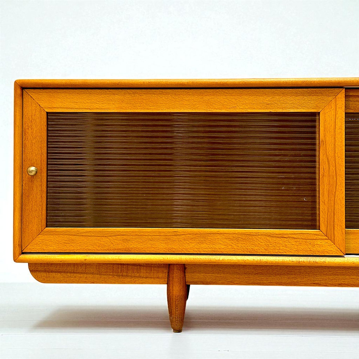 Tezahür Masif Ahşap Cinnamon Brown TV Ünitesi