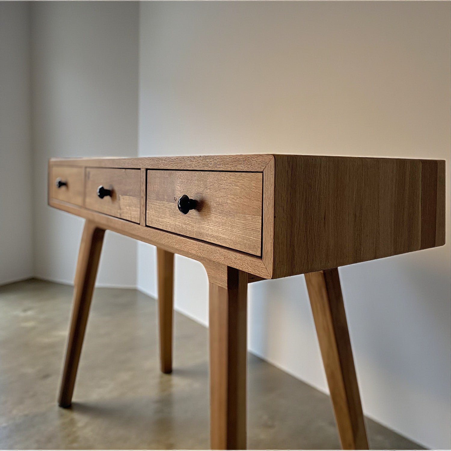 Yekpare Masif Ahşap Pure Dresuar