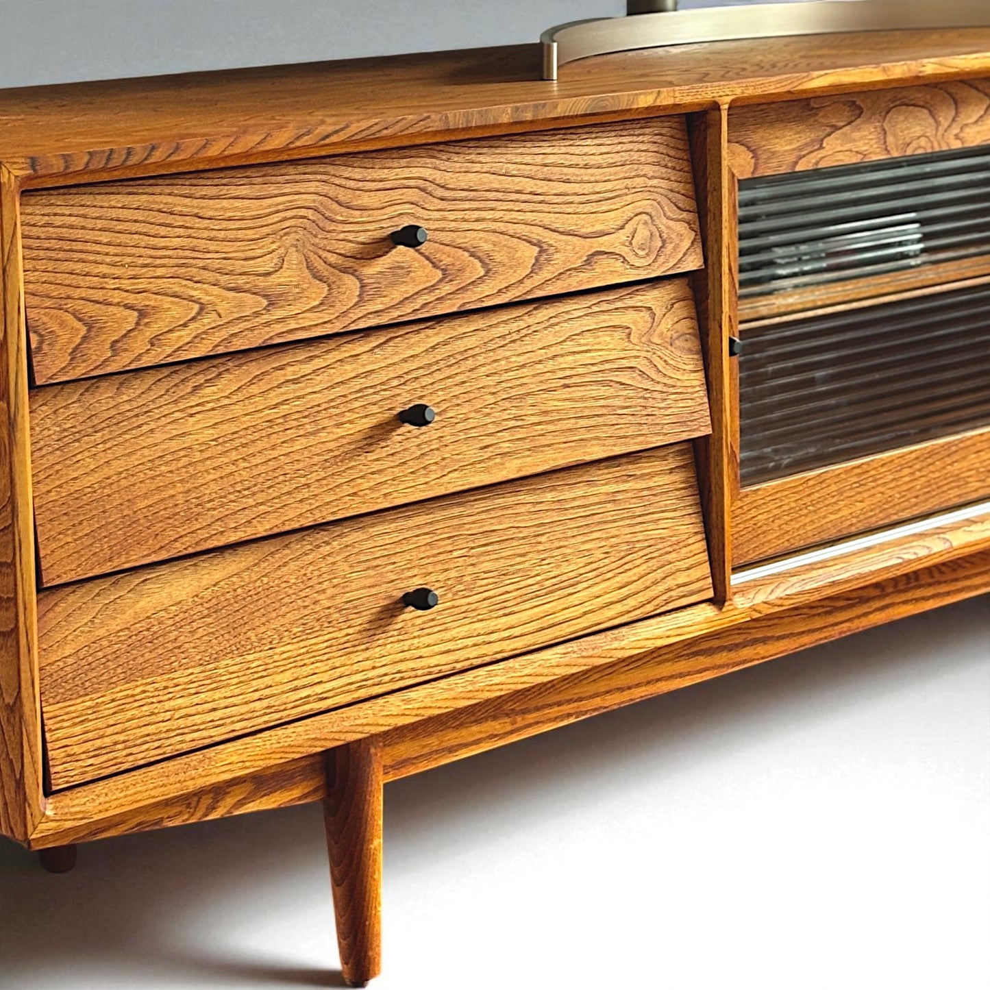 Muaşaka Masif Ahşap Cinnamon Brown TV Ünitesi