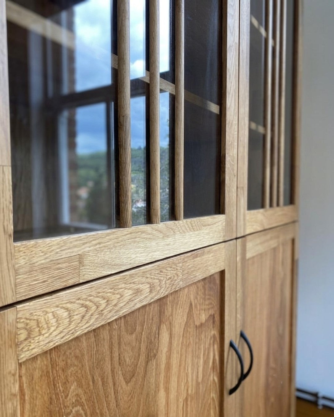 Pole-Style Solid Wood Pure Buffet